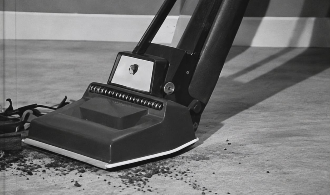 Screenshot from Suzy Homemaker Commercial, Topper Toys (1967) 