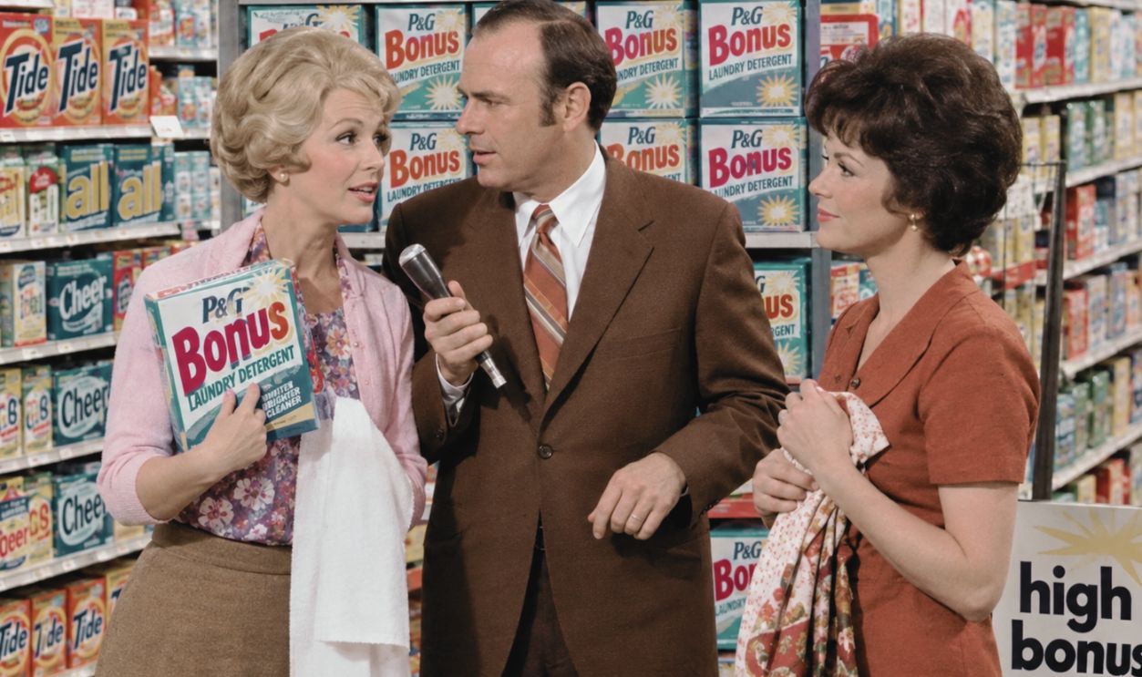 Screenshot from  P&G Bonus Laundry Detergent Commercial, Procter & Gamble Company (1960), Enhanced 