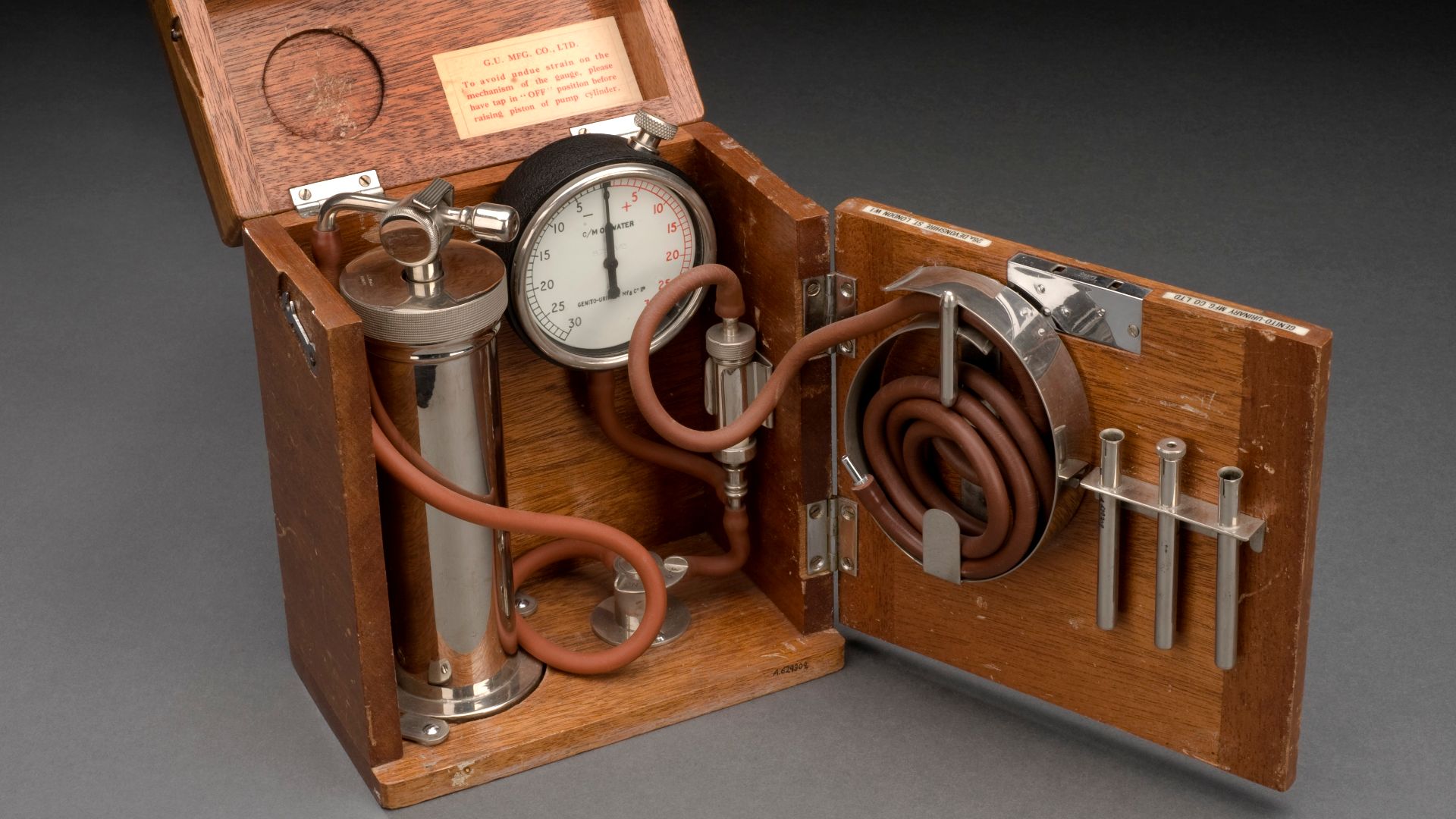 A pneumothorax is where the lung collapses due to a change in pressure in the chest cavity. This condition occurs when the chest and lungs are penetrated in an accident or injury. Before the discovery of effective antibiotics in the early 1940s, a pneumot