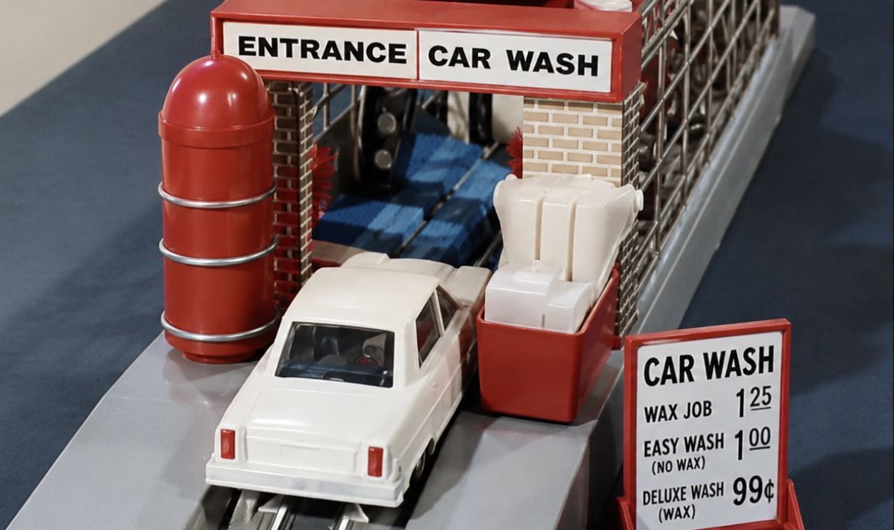 Screenshot from Mr. Kelly’s Car Wash commercial, Remco (1964)