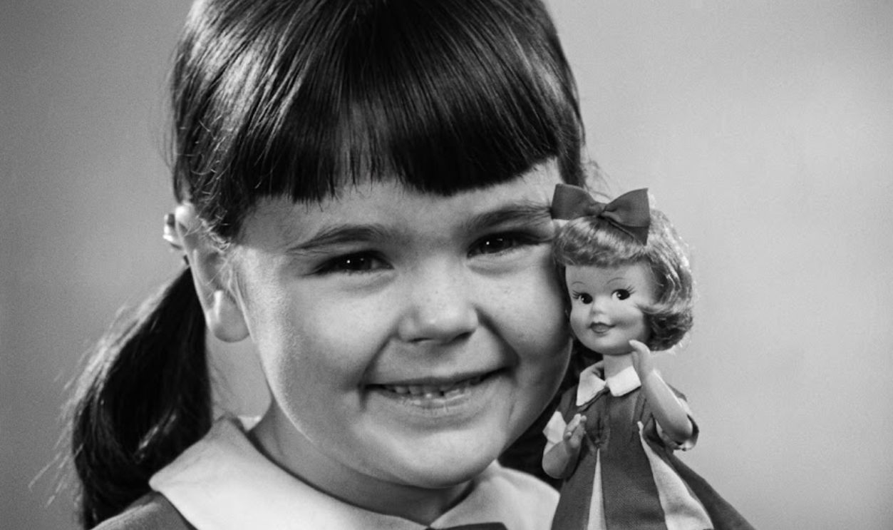 Screenshot from Penny Brite commercial, Topper Toys (1960s)