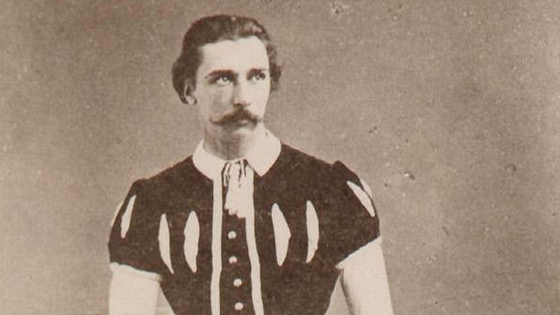 Photograph of Jules Léotard.