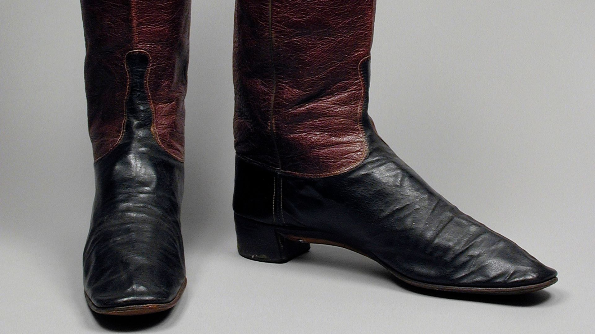 Probably England, circa 1845
Costumes; Accessories
Patent leather, leather, sueded leather
Height: 14 1/4 in. (36.2 cm); Length: 10 in. (25.4 cm) each
Mrs. Alice F. Schott Bequest (M.67.8.139a-b)
Costume and Textiles