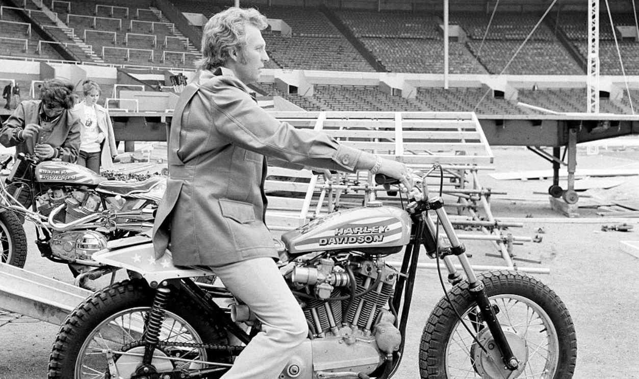 Motorcycle Stunt Riding - Evel Knievel - Wembley Stadium