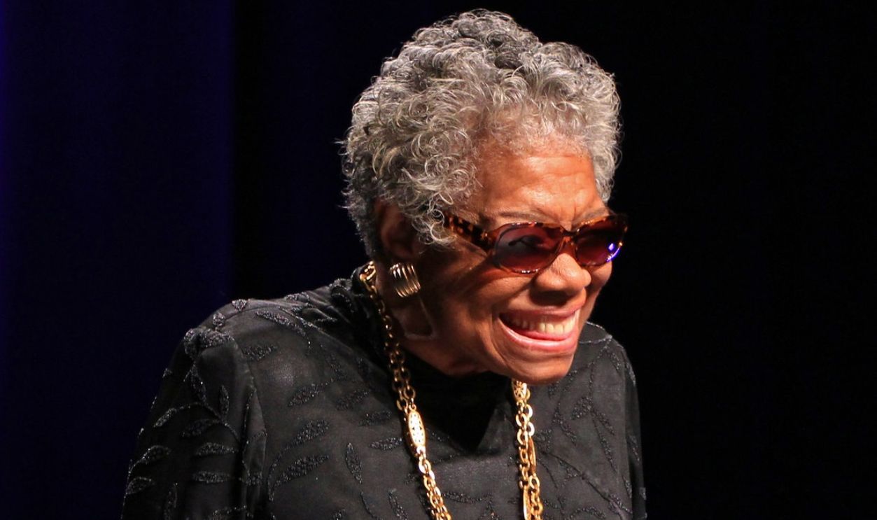 Maya Angelou smiles at the audience - 2011