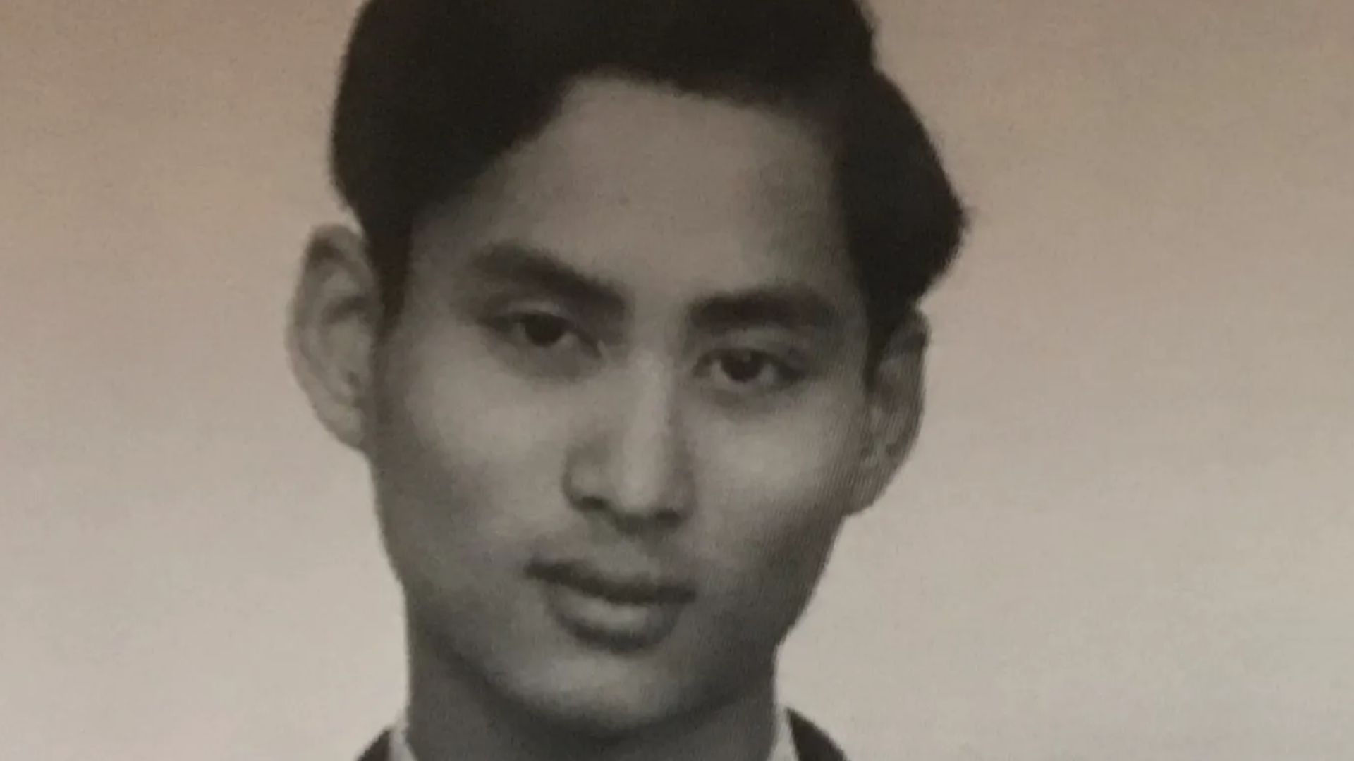 Photograph of King Ananda Mahidol (Rama VIII of Siam) (left) with his mother Princess Srinagarindra (Sangwan Talapat) (center) and his brother Prince Bhumibol Adulyadej (right) in October 1945, Switzerland.