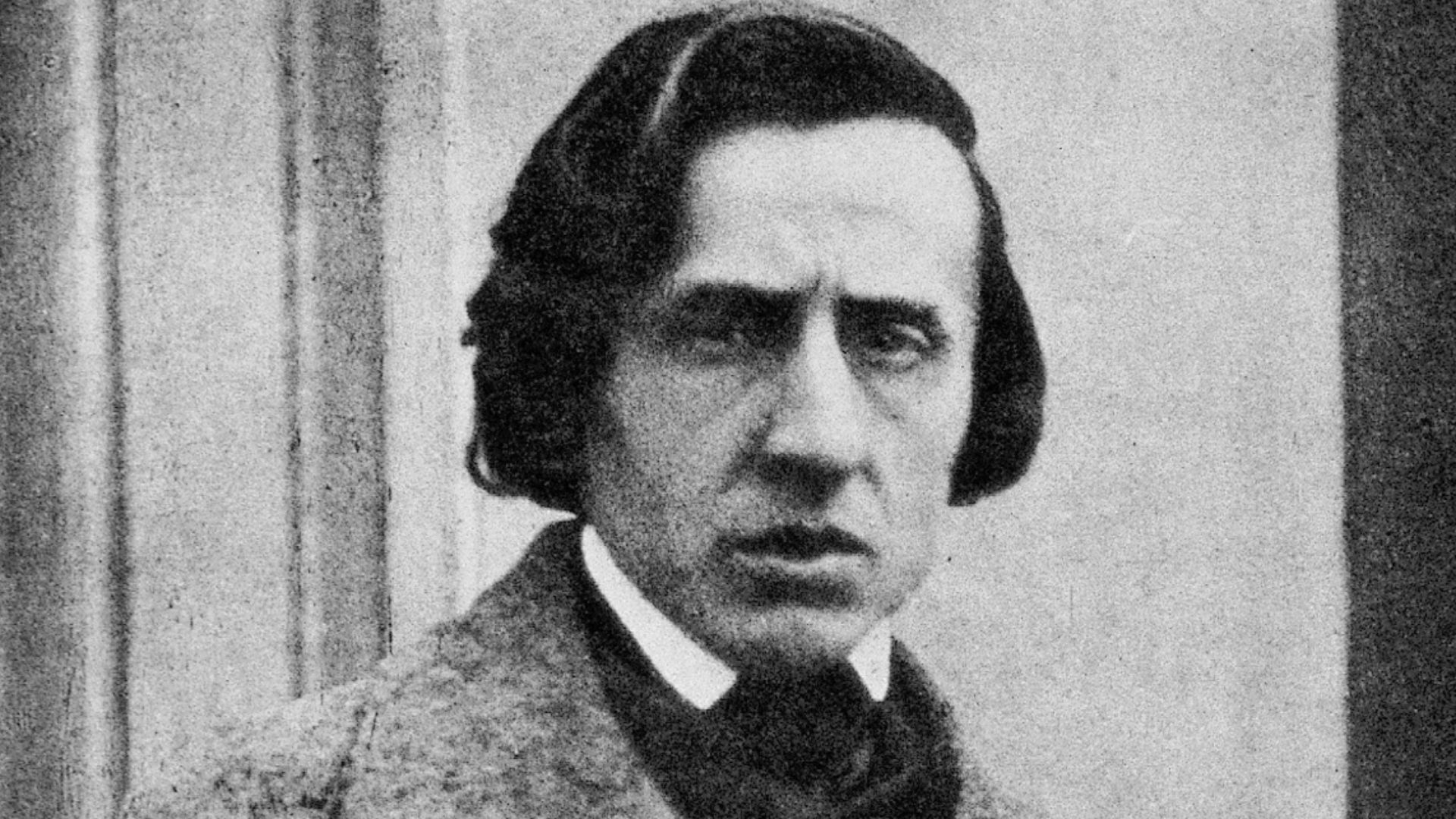 The younger and better of only two known photographs of Frédéric Chopin. This is from 1849, the older from 1847 you find here: File:Chopin1847 R SW.jpg