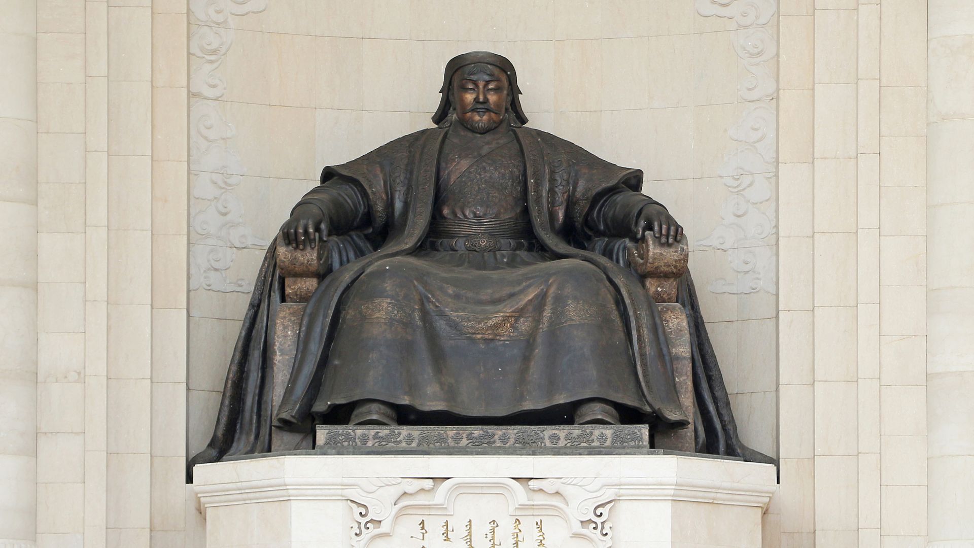 Monument to Genghis Khan on Sükhbaatar Square, Ulaanbaator, Mongolia