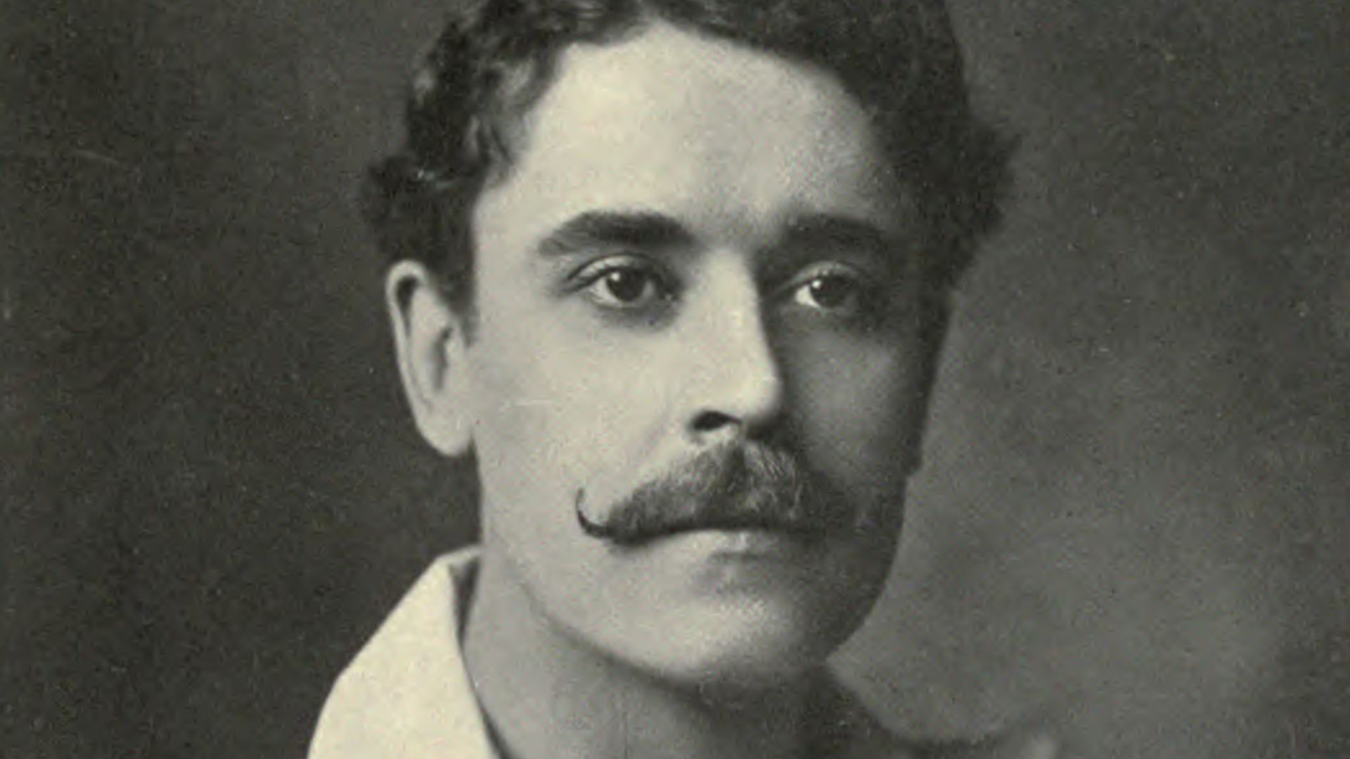 Actor Hamilton Revelle
