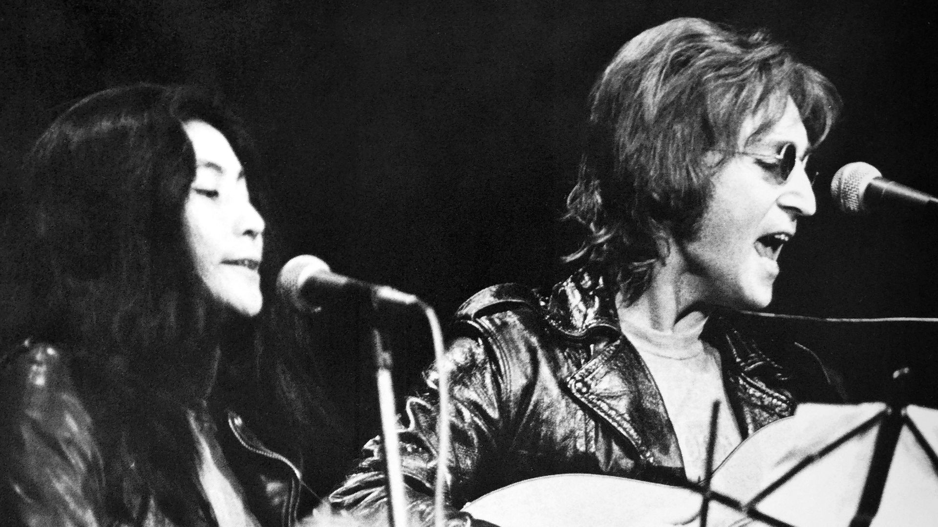 Yoko Ono and John Lennon at John Sinclair Freedom Rally at Crisler Arena in Ann Arbor, Michigan
