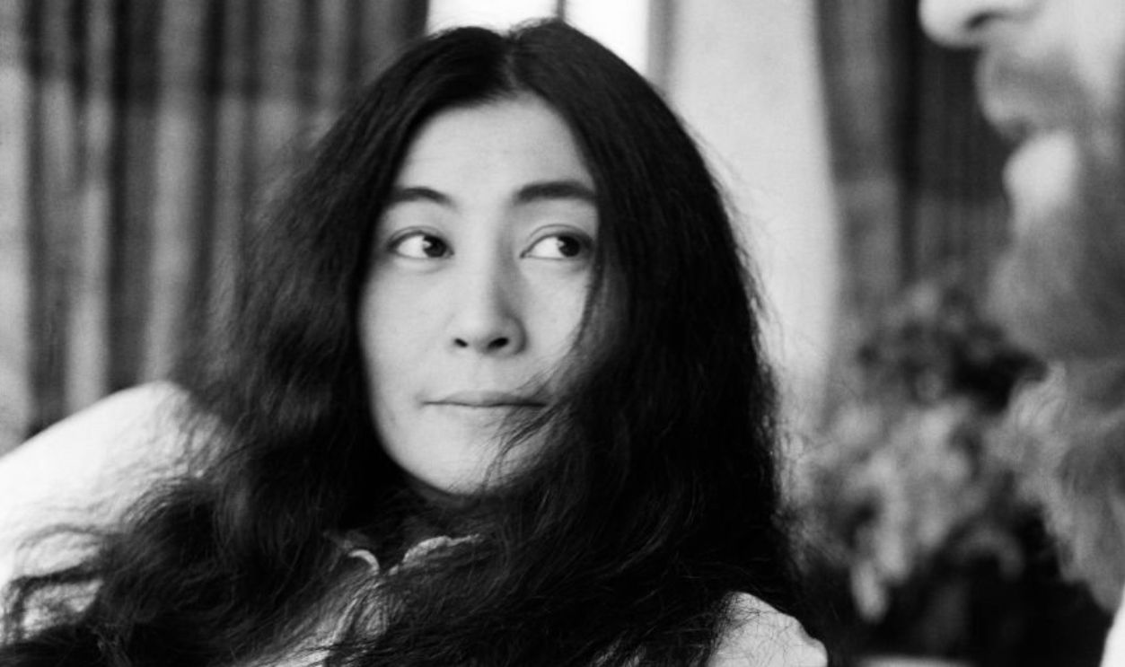 John Lennon and his wife Yoko Ono stage a 'bed in' in a hotel in Amsterdam, as a protest against war and violence in the world, 26th March 1969.