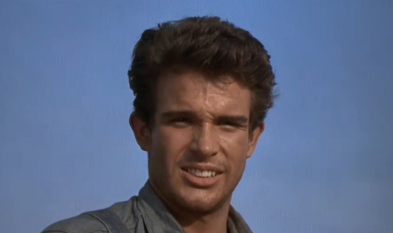 Screenshot from Splendor in the Grass (1961)