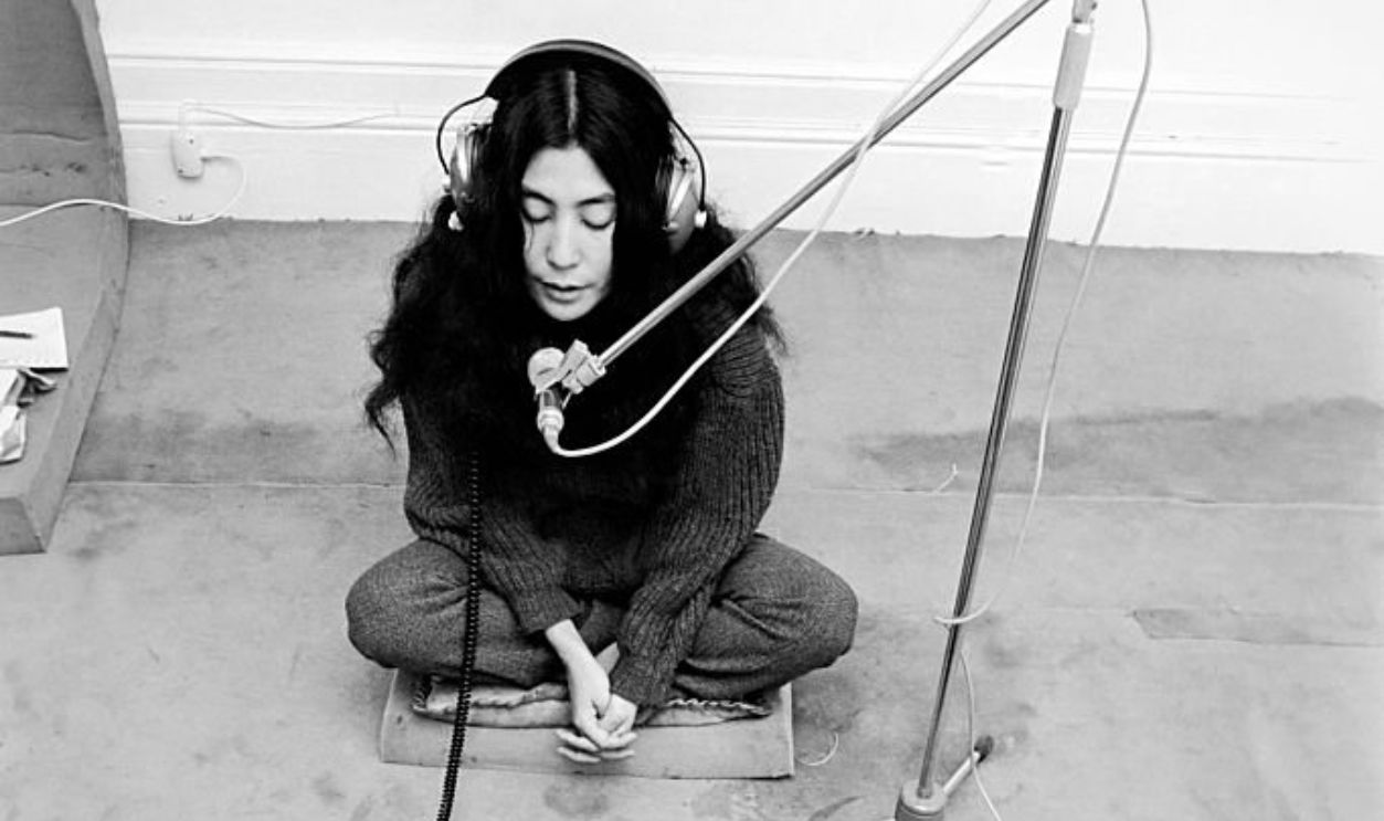 Japanese artist and singer Yoko Ono. 1967 A1313-013