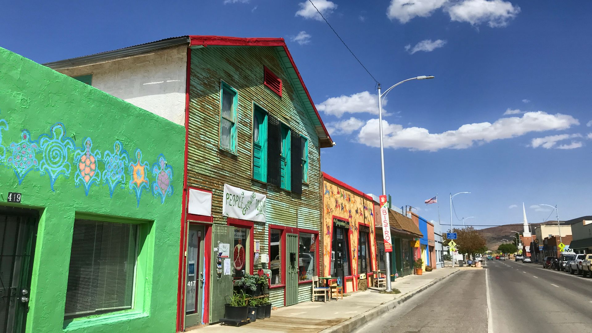 A quiet but colorful Broadway in Truth or Consequences, New Mexico.  Photo: 13 April 2021
