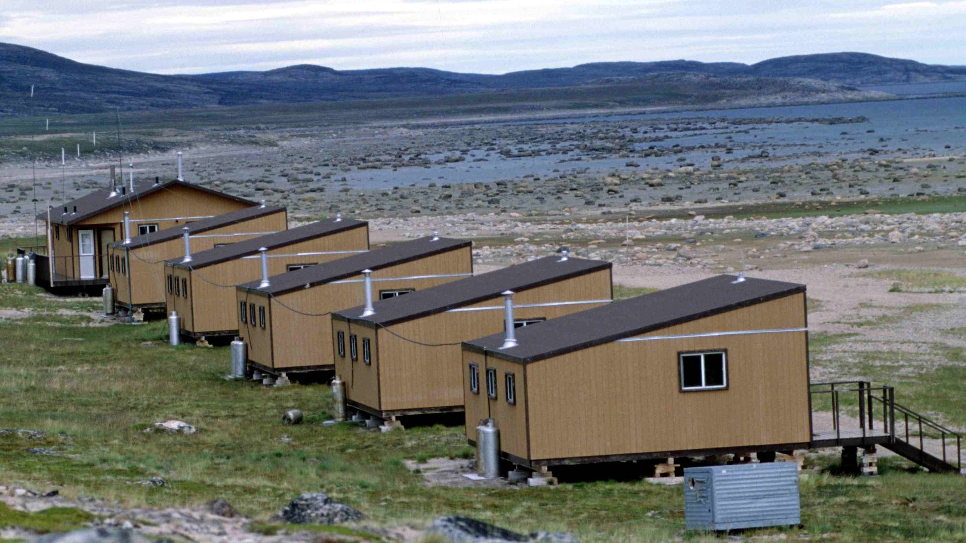 Sila Lodge at Wager Bay (Ukkusiksalik National Park, Nunavut, Canada)