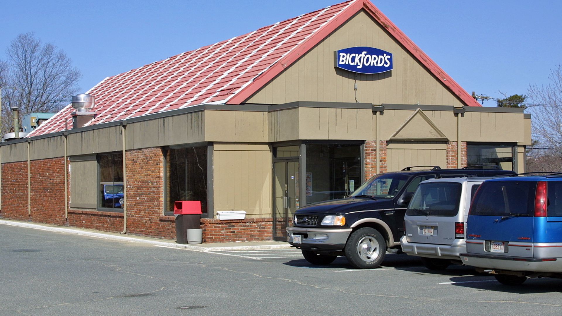 Bickfords Restaurant, Rt. 1 Saugus, Massachusetts - April, 2001