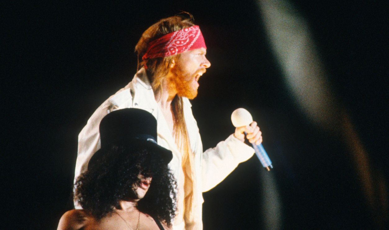 Axl Rose, Slash, Guns N Roses, Feyenoord Stadion (De Kuip), Rotterdam, Holland, 23/06/1992.