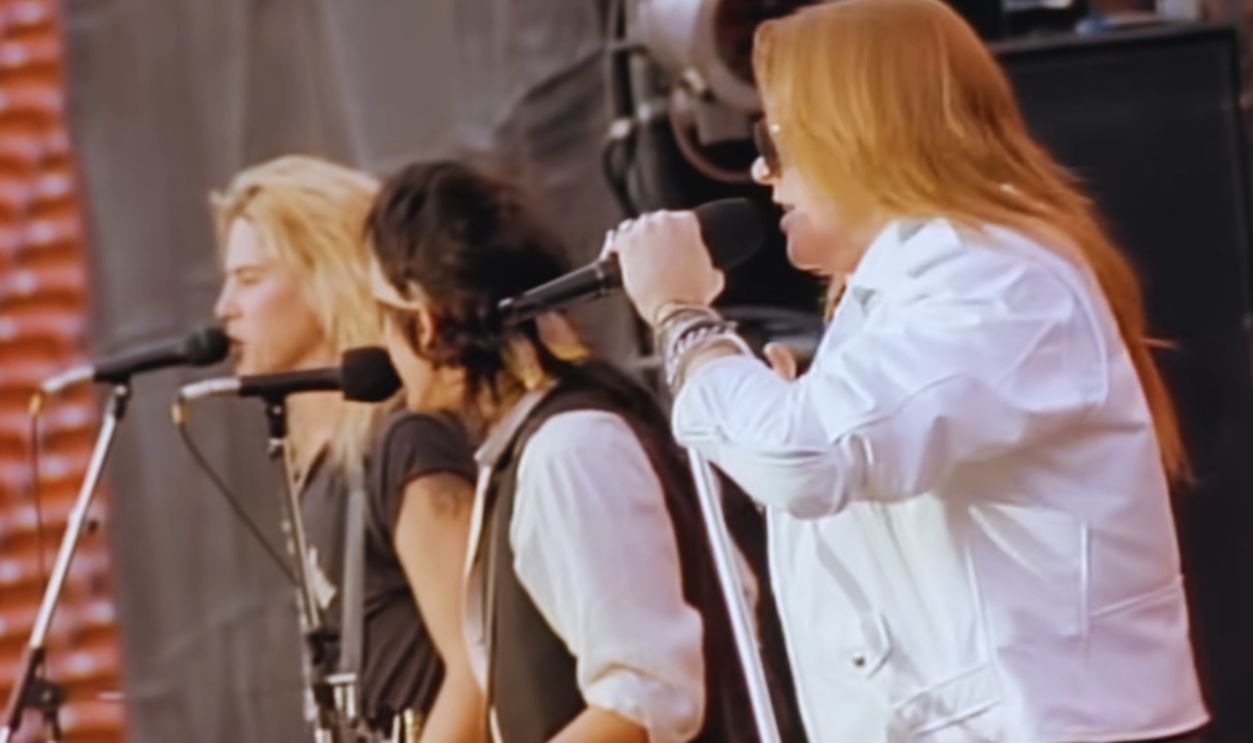 Screenshot from Paradise City (1987)