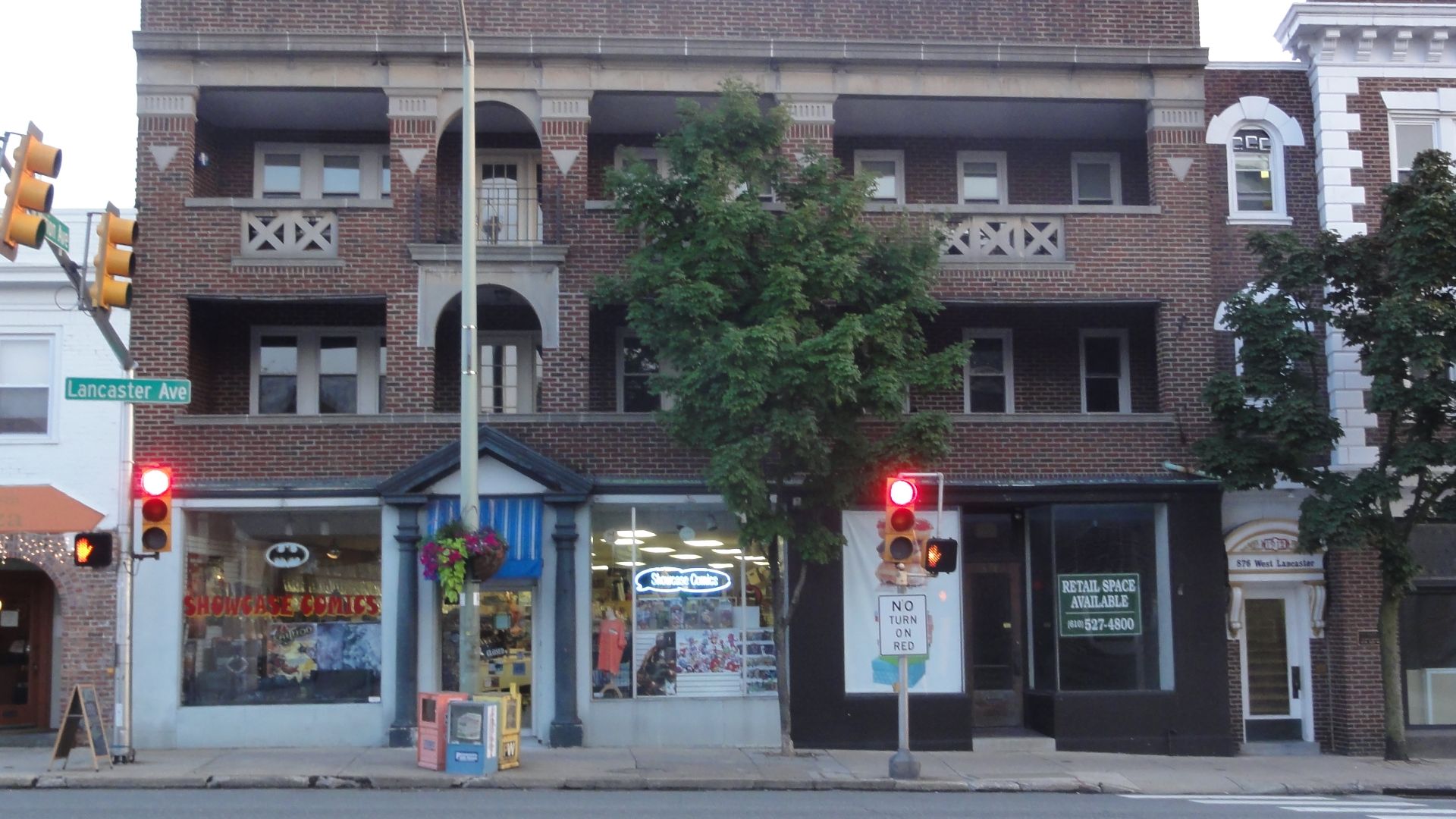 Former music venue Main Point in Bryn Mawr, Philadelphia.
Unofficial Springsteen live record Bruce Springsteen at the Main Point 1975