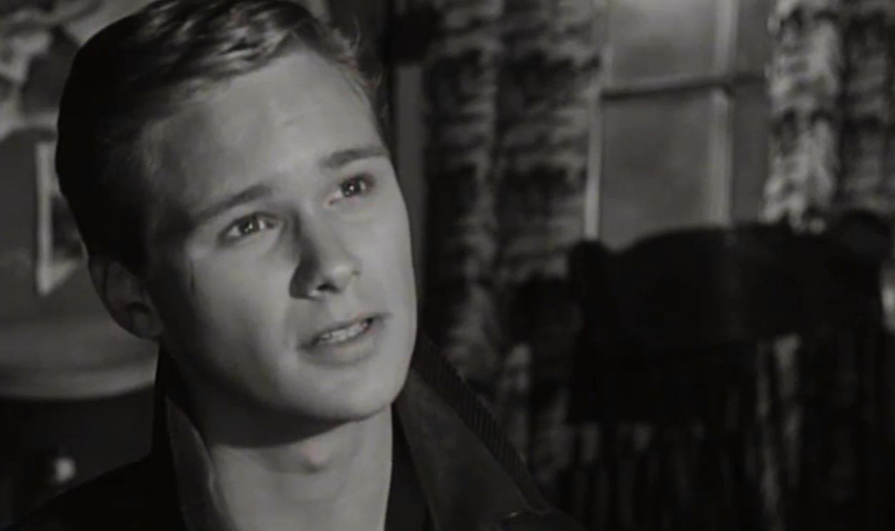 Screenshot from All Fall Down (1962)