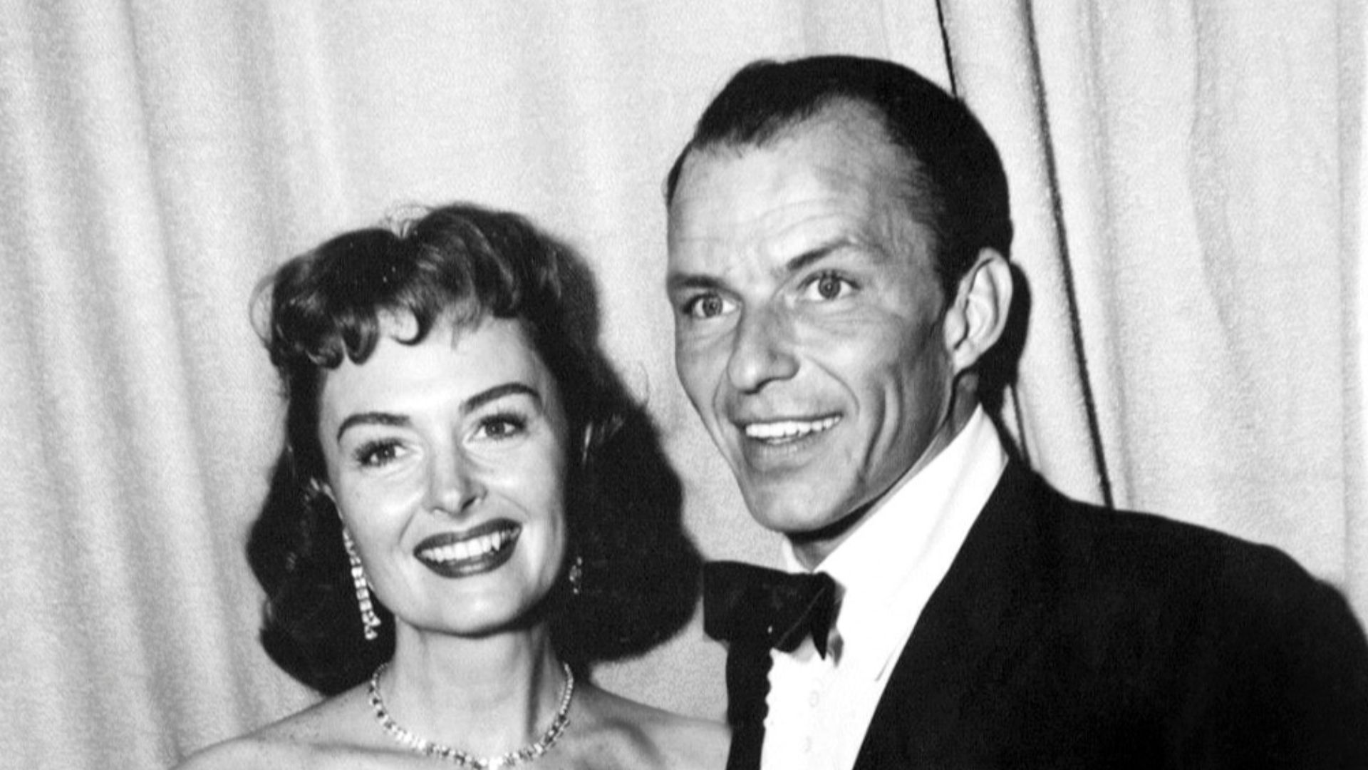 Donna Reed and Frank Sinatra hold their gold-plated Oscars at the 26th Academy Awards ceremony held on March 25, 1954.