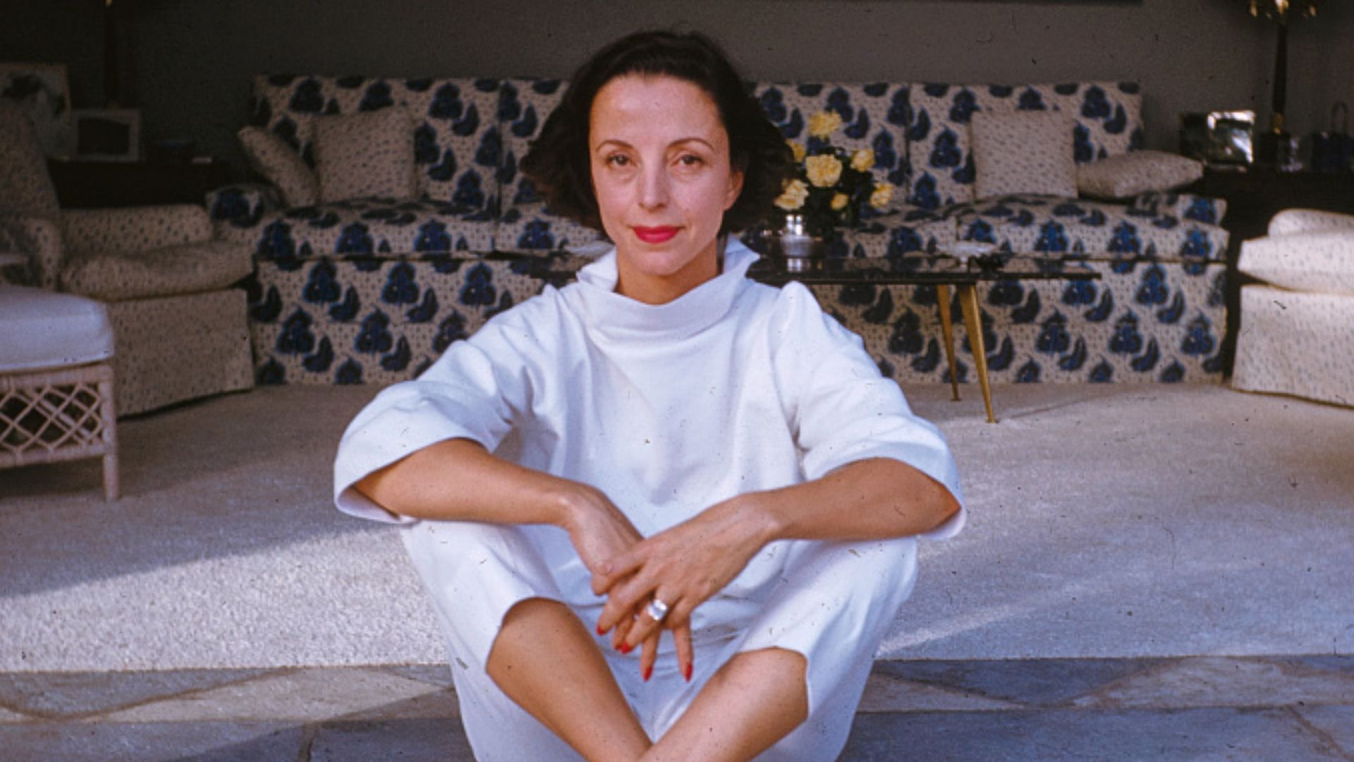 Frissell, Toni,, 1907-1988,, photographer.
Gloria Guinness
December, 1954.
1 photograph : color transparency ; 35 mm (slide format)
Notes:

Please use digital image: original slide is kept in cold storage for preservation.

Title, date, and keywords based