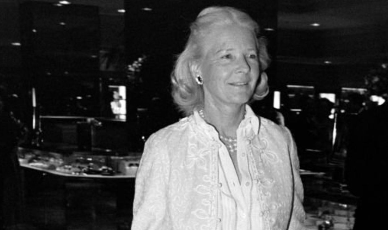 C.Z. Guest attends a party inside Bonwit Teller's flagship retail location in New York City on April 23, 1981.