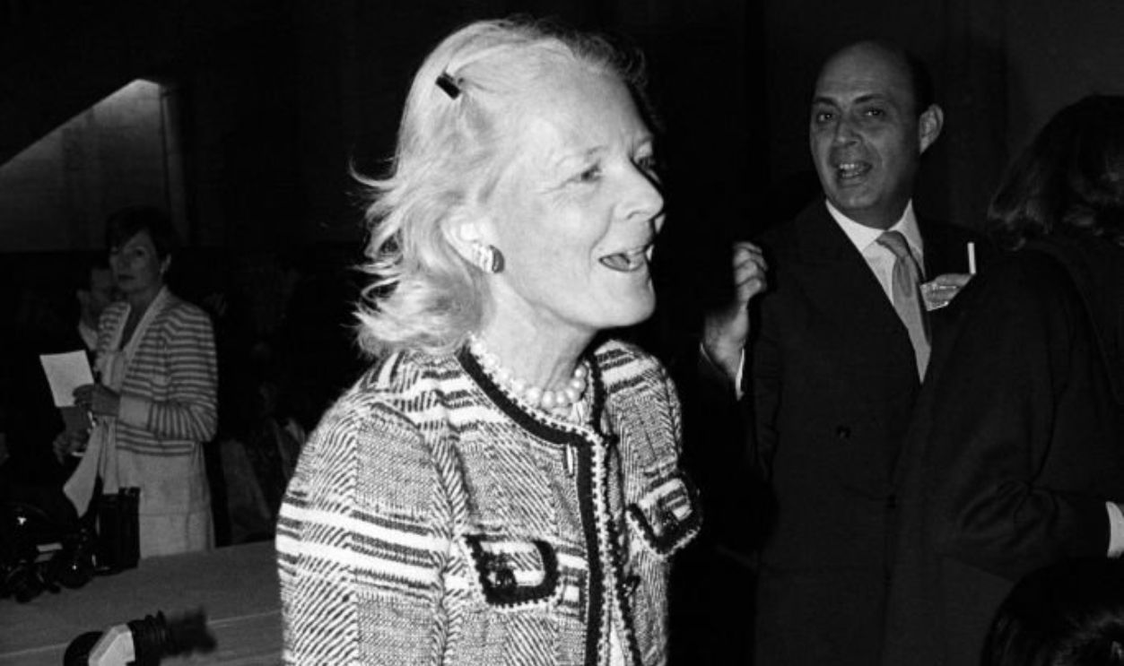 C.Z. Guest attends the Carolina Herrera fall 1982 ready to wear show. 