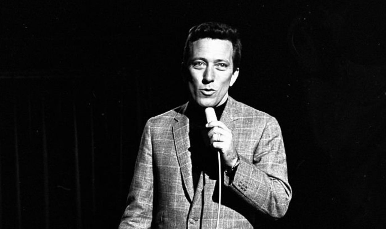 The singer Andy Williams during the gala given for Charles Trenet's anniversary.