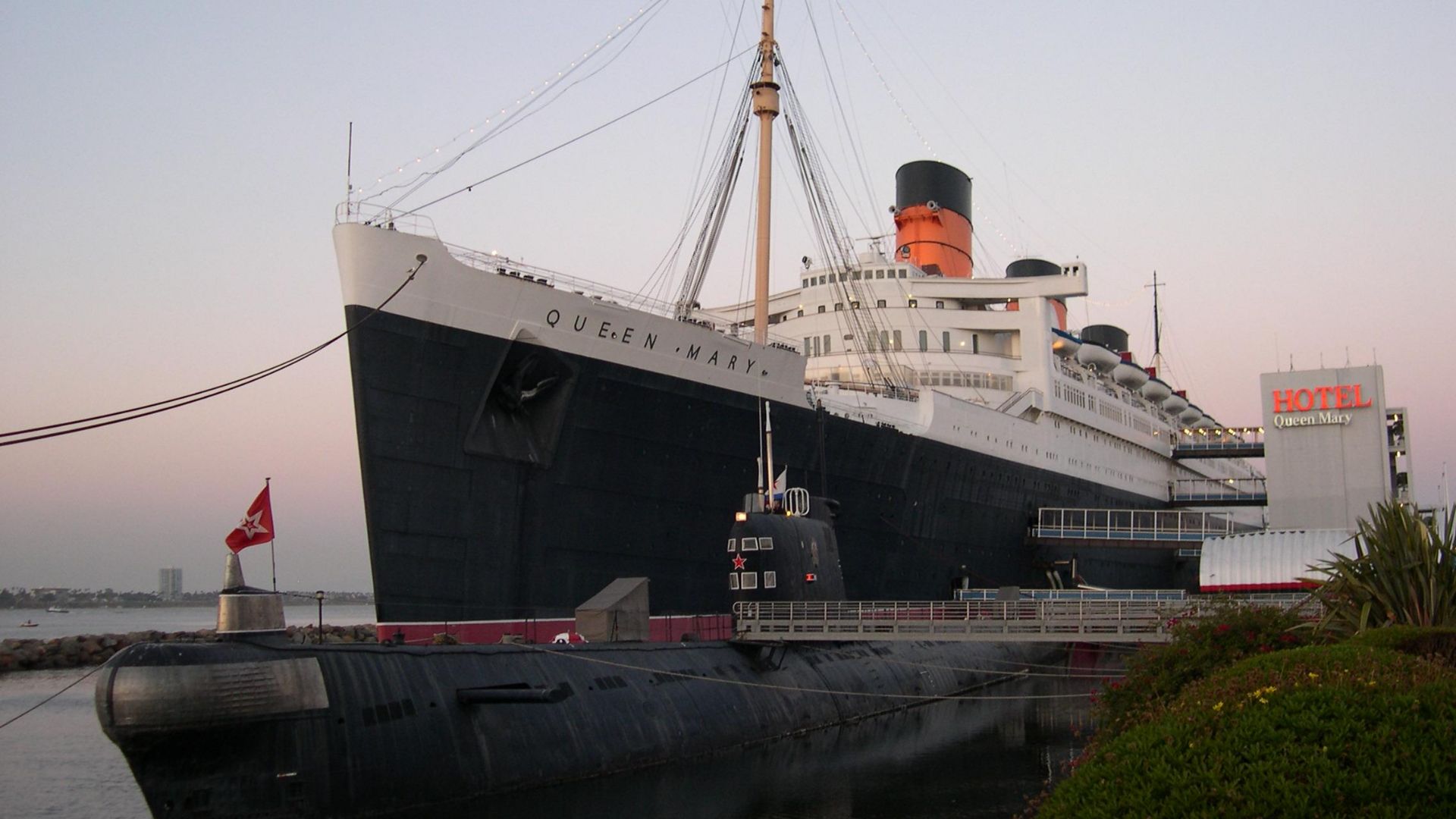 File:Queen Mary hotel.jpg