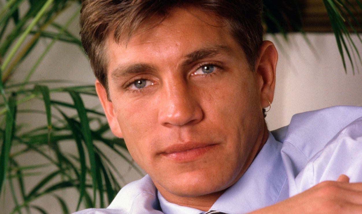LOS ANGELES, CALIFORNIA - NOVEMBER 03 : Actor Eric Roberts, November 3, 1985 in Los Angeles, California.