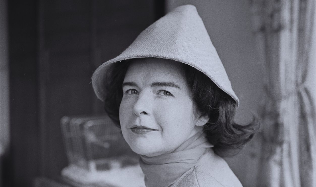 Gettyimages - 1365594402, Lady Jeanne Campbell British socialite and writer Lady Jeanne Campbell (1928 - 2007), a foreign correspondent for the 'Evening Standard', UK, 30th May 1963.