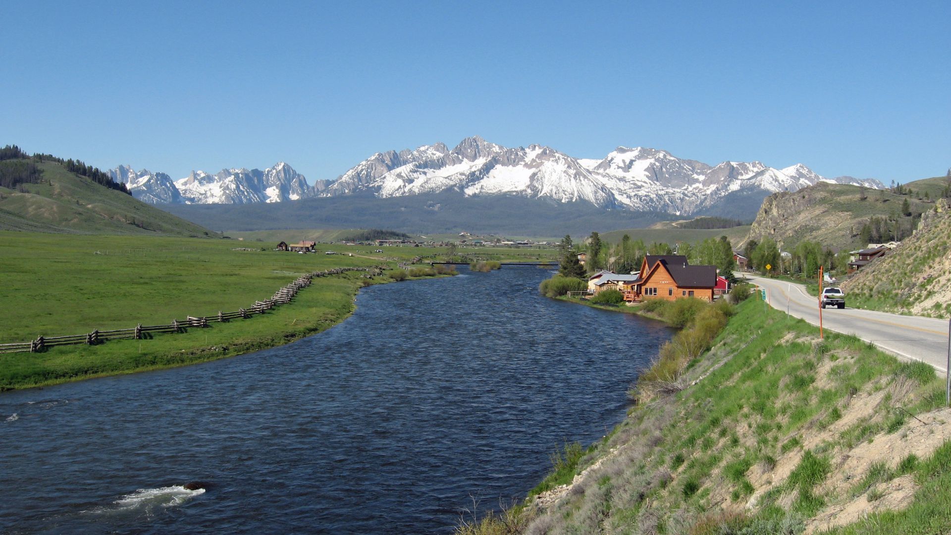 File:Sawtooth Mountains and Salmon River.JPG