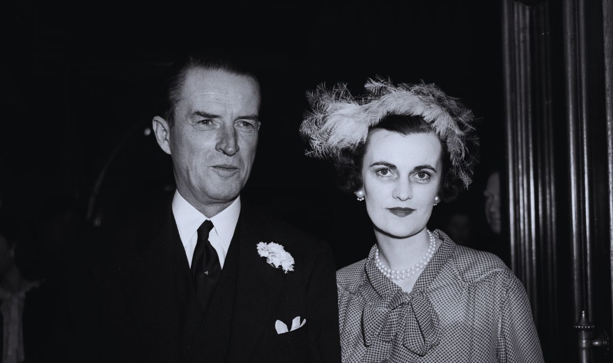 Gettyimages - 3065938, Argyll Wedding Ian Campbell, 11th Duke of Argyll, and his bride Margaret Sweeney (formerly Mrs Charles Sweeney) at their wedding at Caxton Hall, London, 22nd March 1951