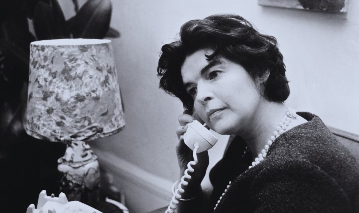   Gettyimages - 489217569, Lady Jeanne Campbell British journalist and socialite Lady Jeanne Campbell (1928 - 2007), making a telephone call, 24th August 1964.