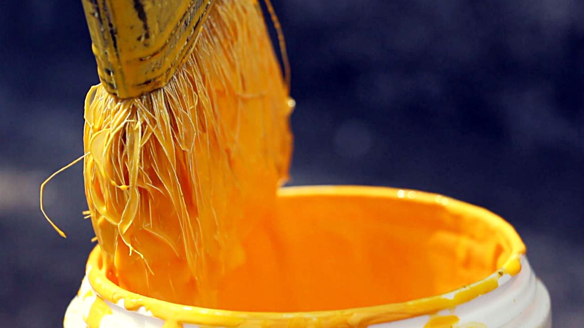 File:Yellow Paint (40942610).jpeg