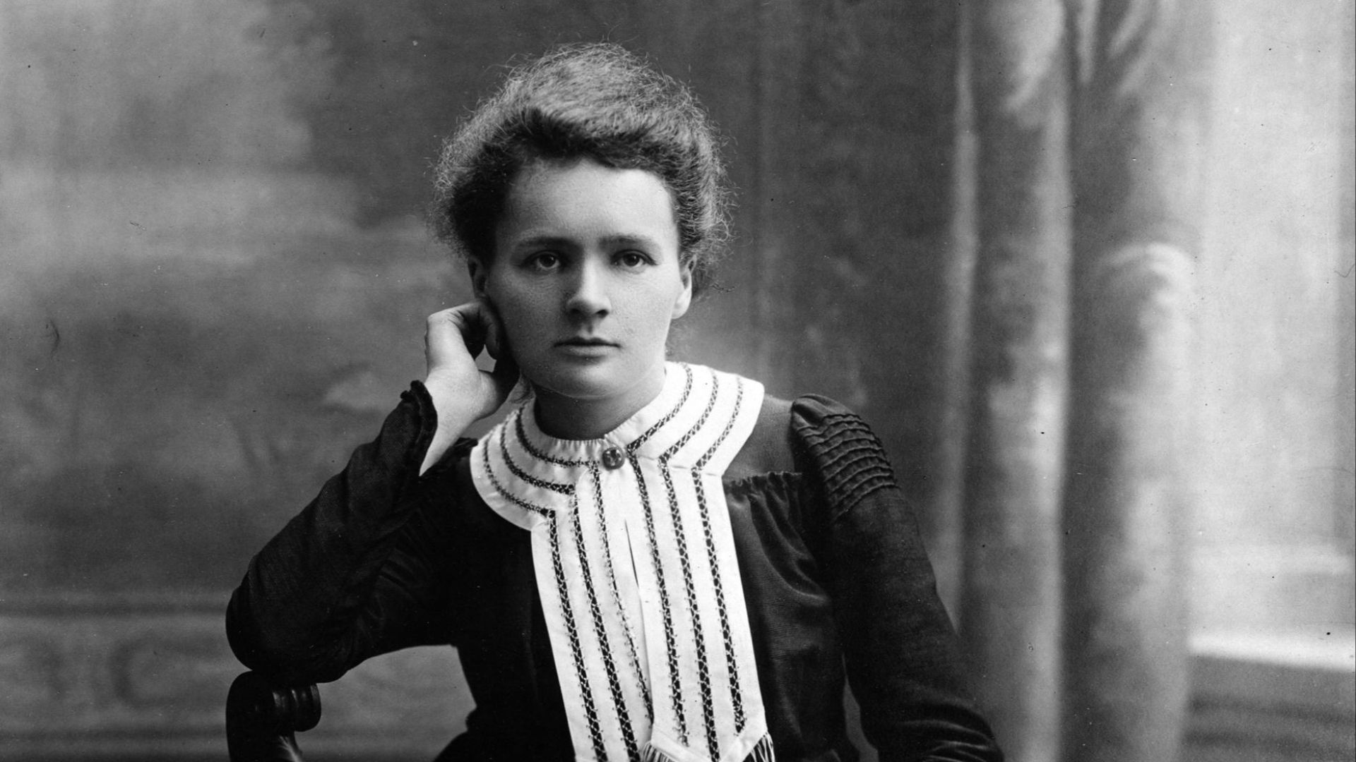 File:Maria Skłodowska-Curie 1903.jpg