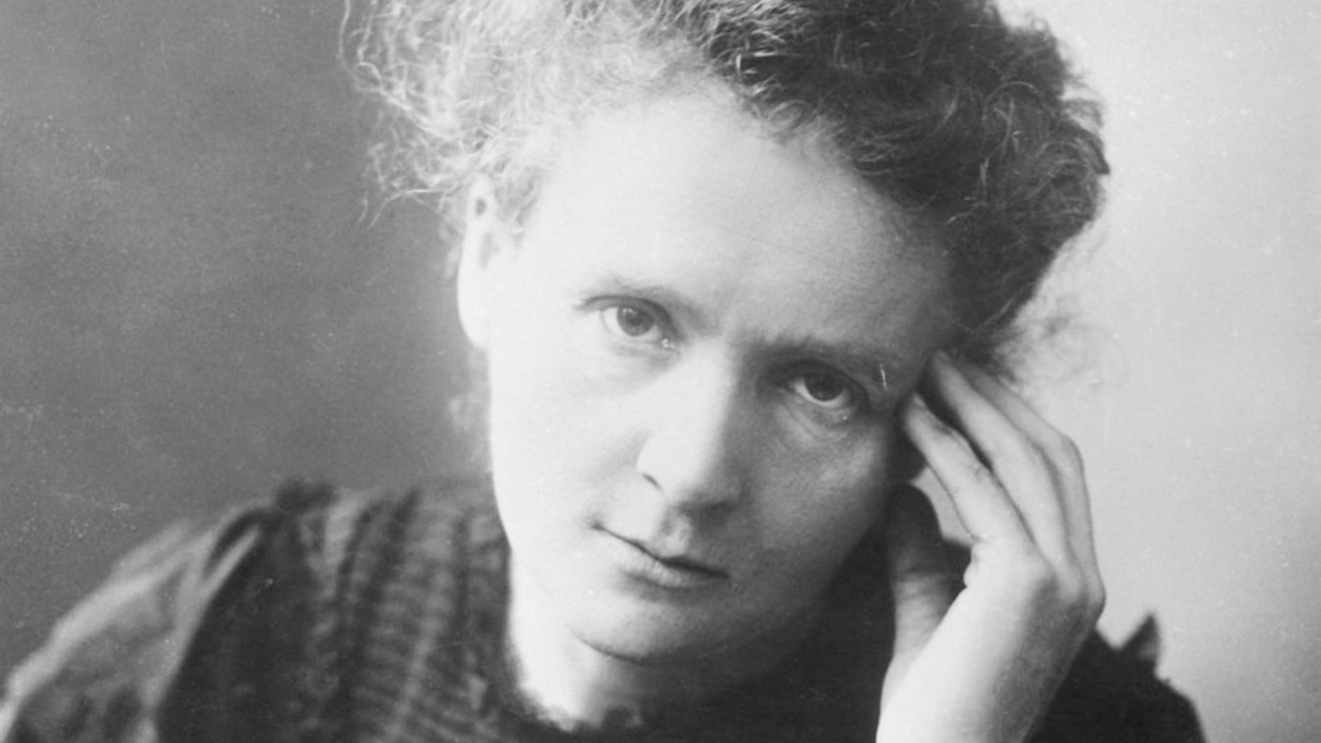 File:Marie Curie 1900 - DIG17379.jpg