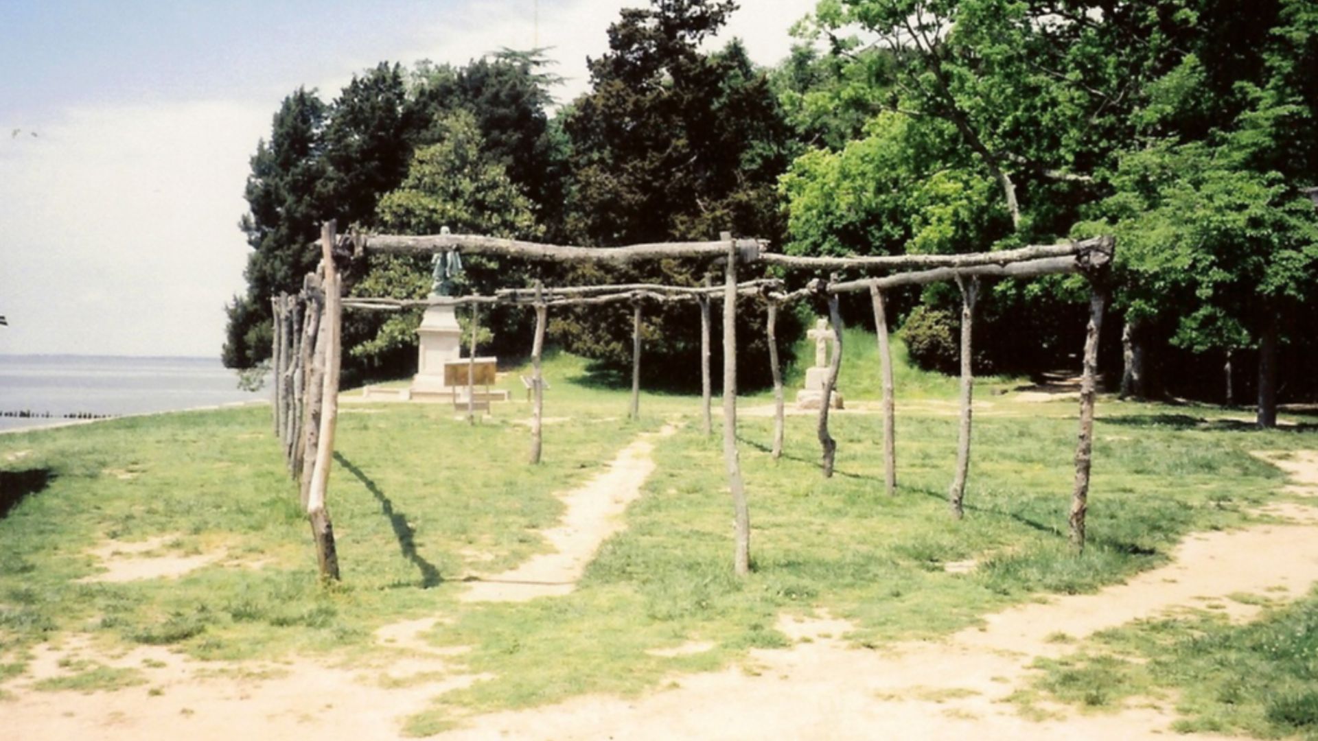 File:Historic Jamestown Settlement, Virginia (2522036807).jpg