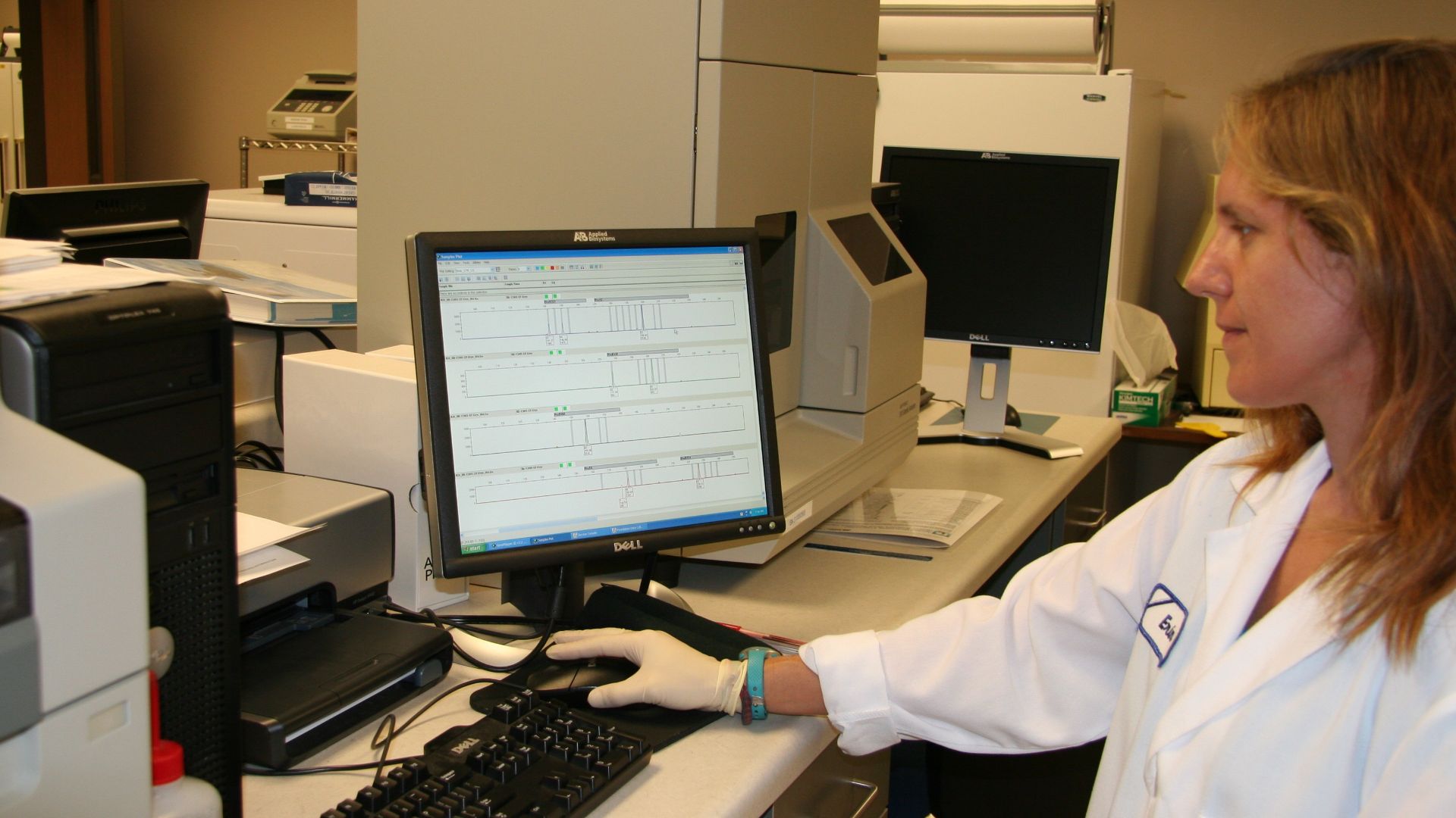 File:Lion Lab Technician2 (16279873861).jpg