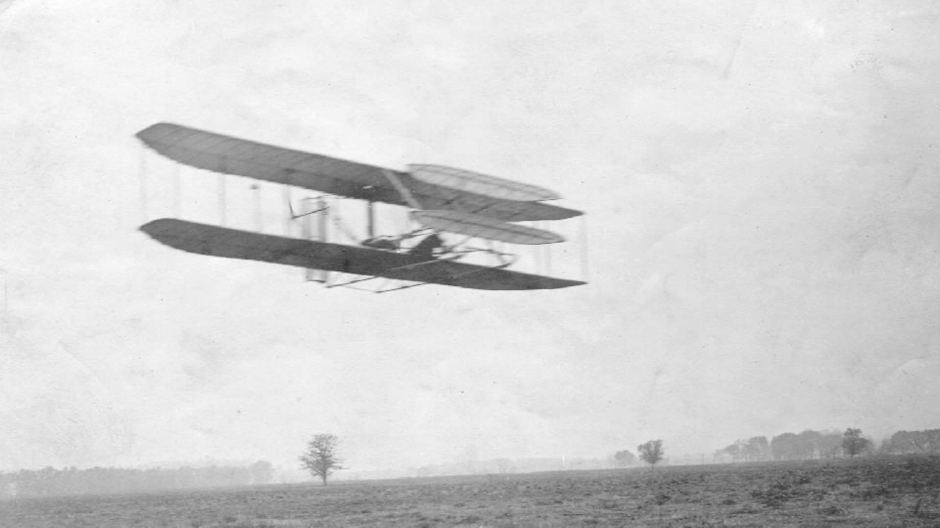 File:WrightFlyer1904Circling.jpg