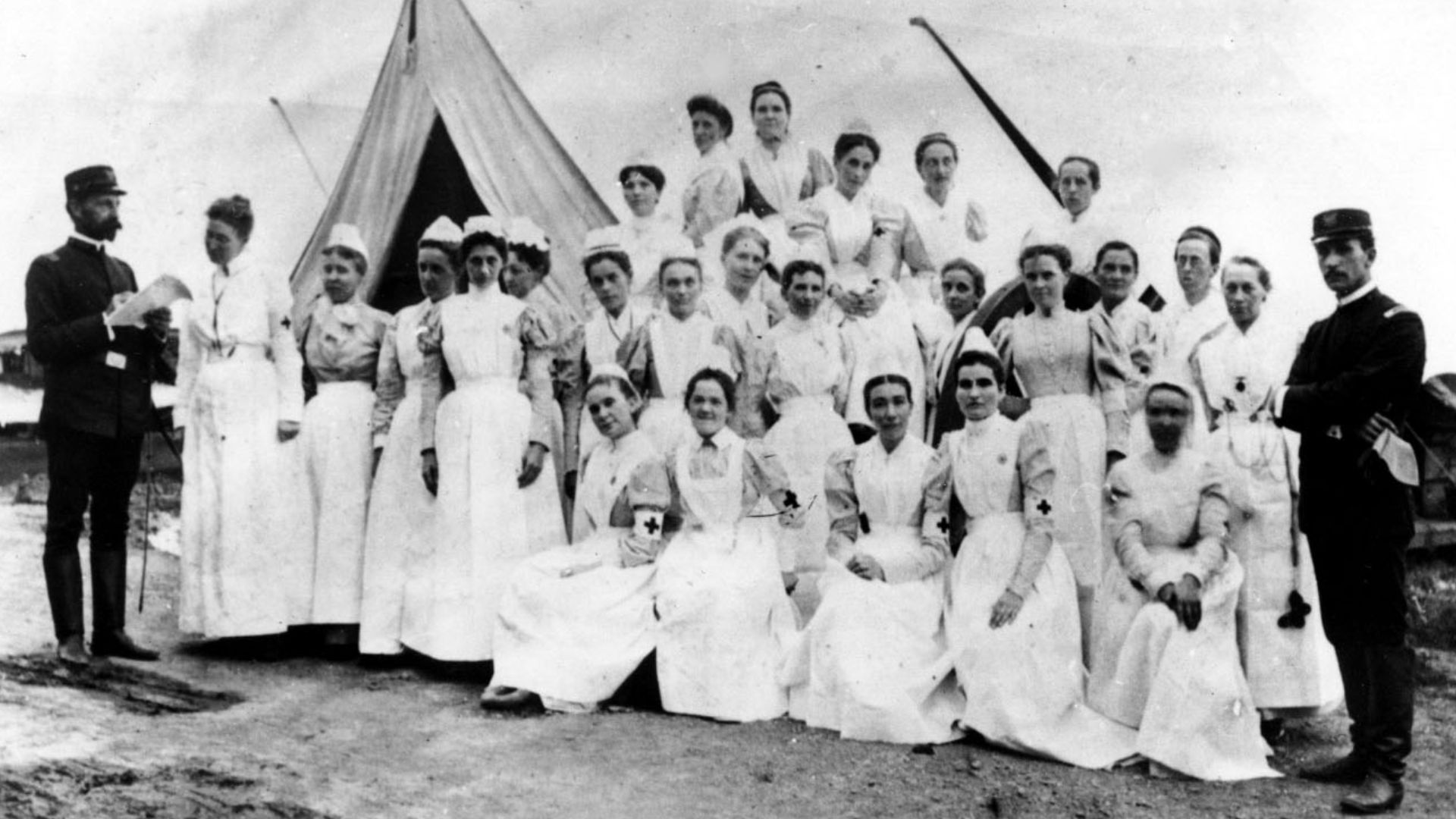 File:Nurses during the American Civil War, undated.jpg
