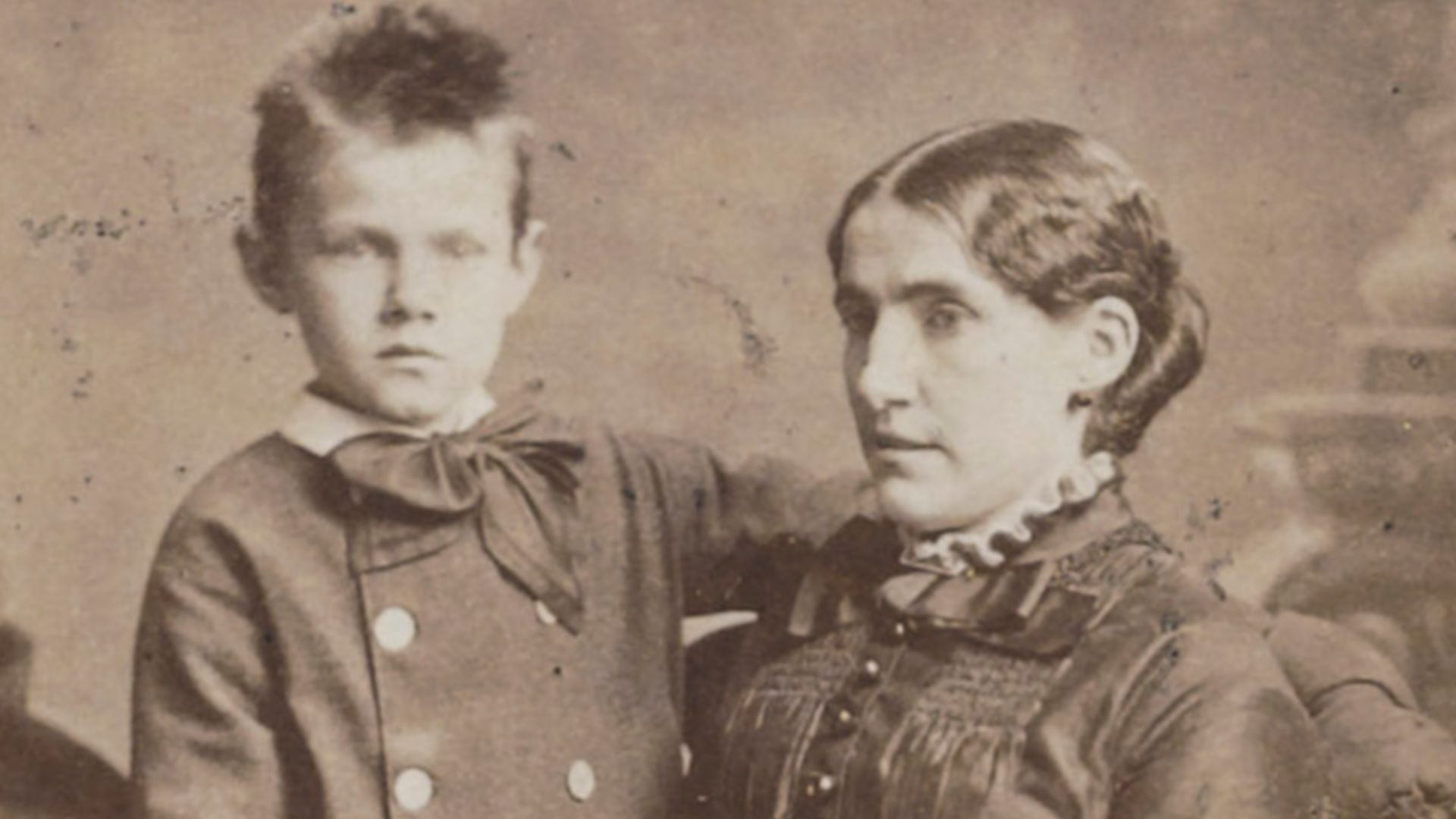 File:Kee Vos met zoon Jan-cropped.jpg