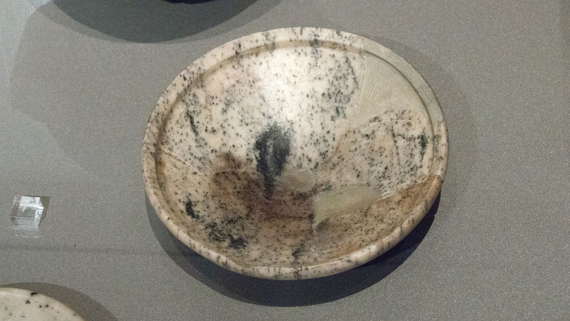 File:Stone bowls, Egypt, 2510-2365 BC, 151451.jpg