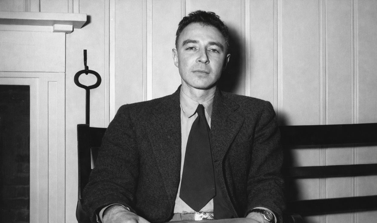  J. Robert Oppenheimer