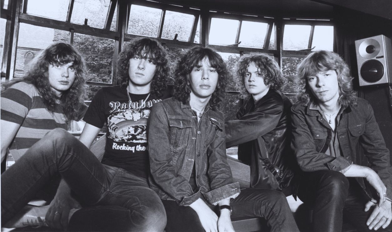 Gettyimages  - 74717386, Music File Photos - The 1970s - by Chris Walter Def Leppard 1979 Rick Savage, Joe Elliott, Pete Willis,Rick Allen, Steve Clark at the Music File Photos 1970's in Various Cities, United Kingdom.