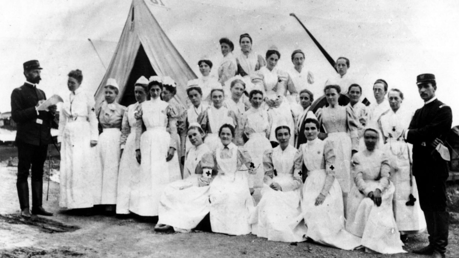 File:Nurses during the American Civil War, undated.jpg