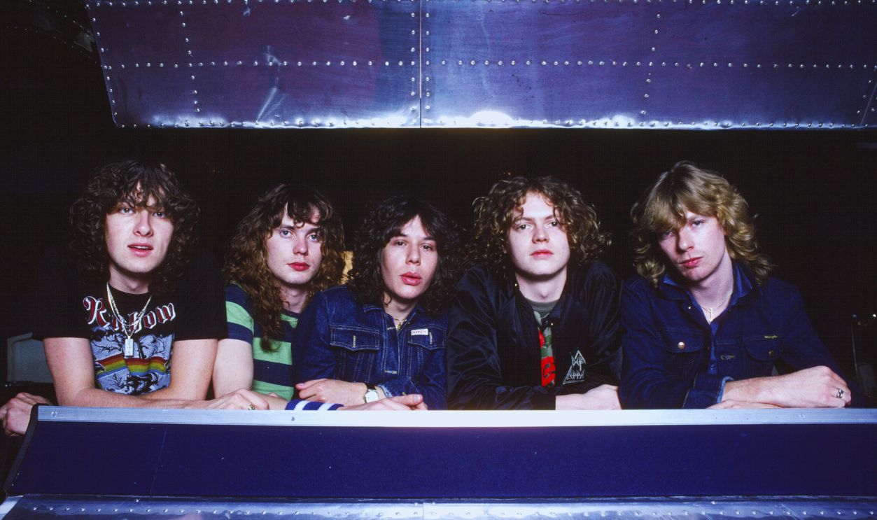 Gettyimages - 81250063, Music File Photos - The 1970s - by Chris Walter Def Leppard 1979 Joe Elliott, Rick Savage. Pete Willis,Rick Allen, Steve Clark 
