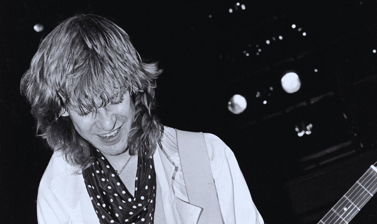 Gettyimages  - 1152157922, Def Leppard (MANDATORY CREDIT Ebet Roberts/Redferns) Steve Clark performing with Def Leppard at the Brendan Byrne Arena in East Rutherford, New Jersey on March 27, 1983.