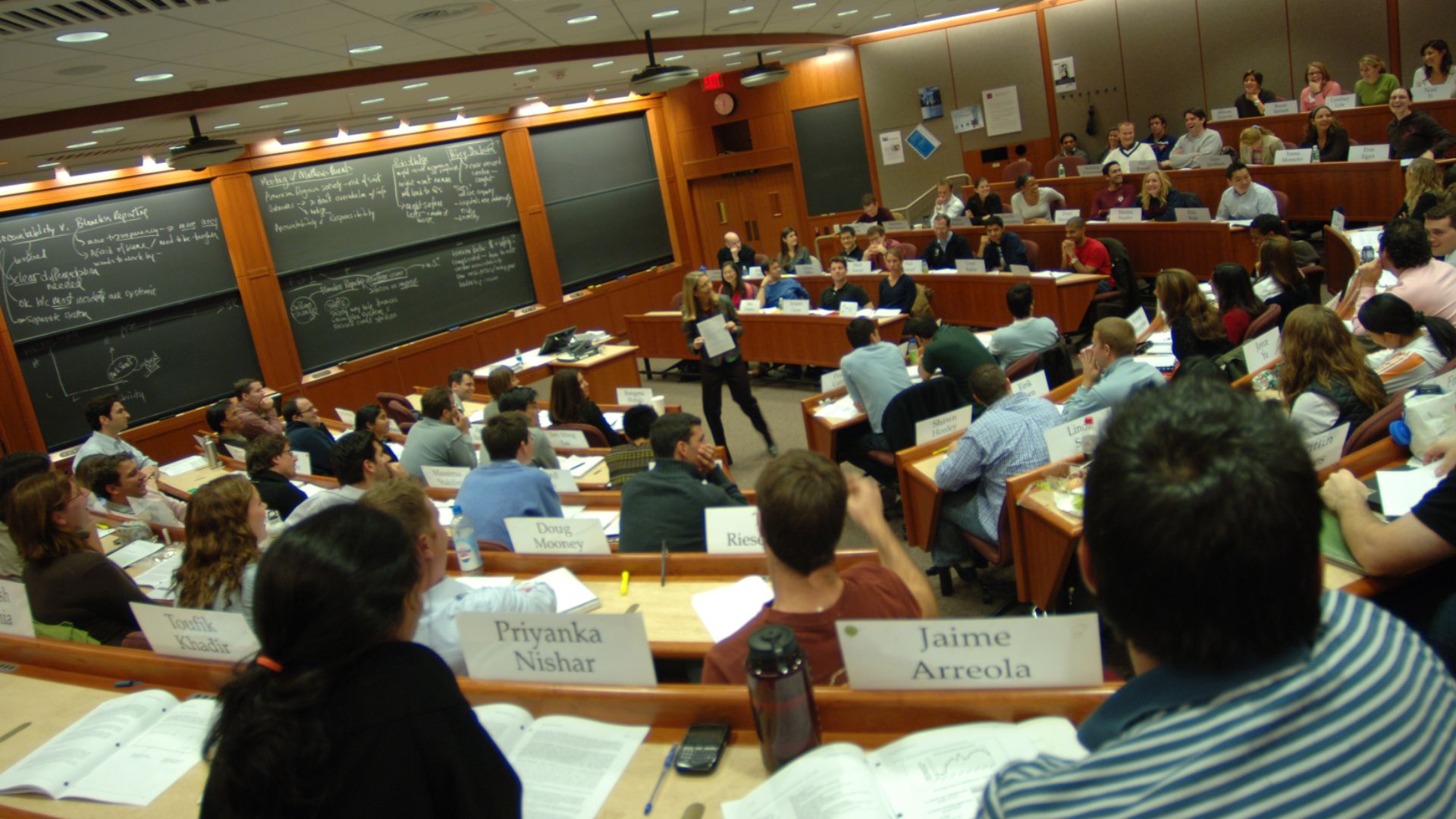 File:Inside a Harvard Business School classroom.jpeg